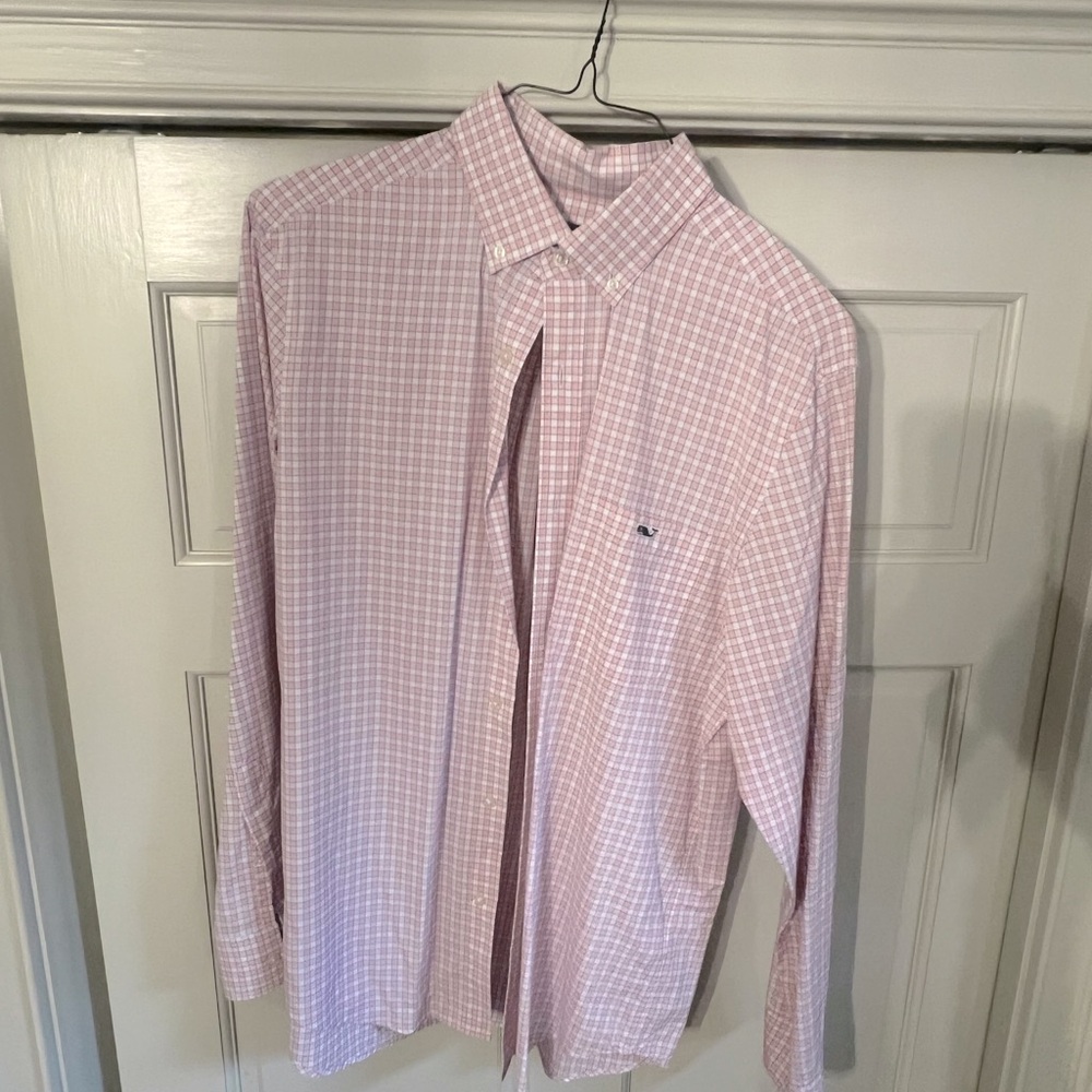 Men's Vineyard Vines button down shirt size M